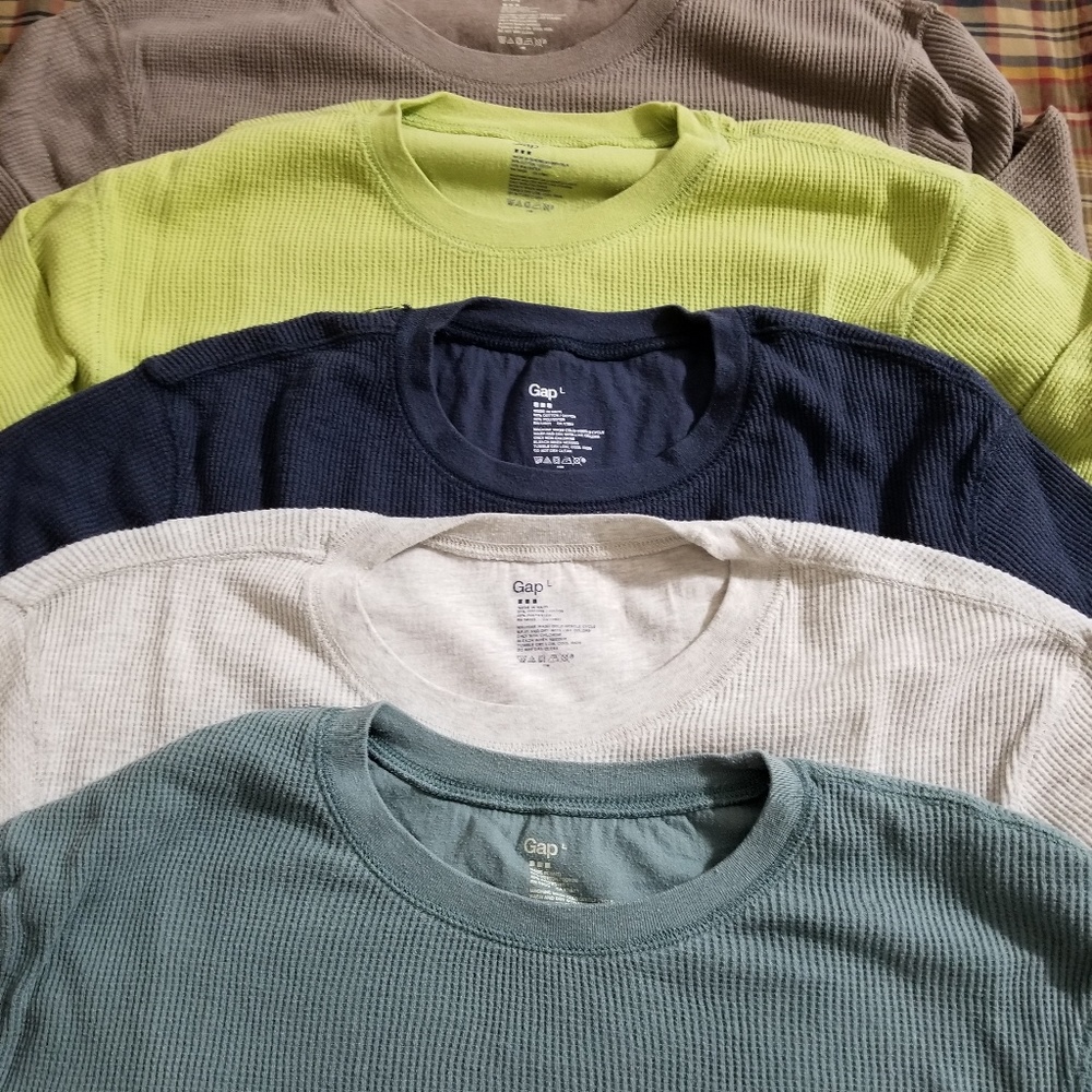 5 GAP men's thermal shirts size L.